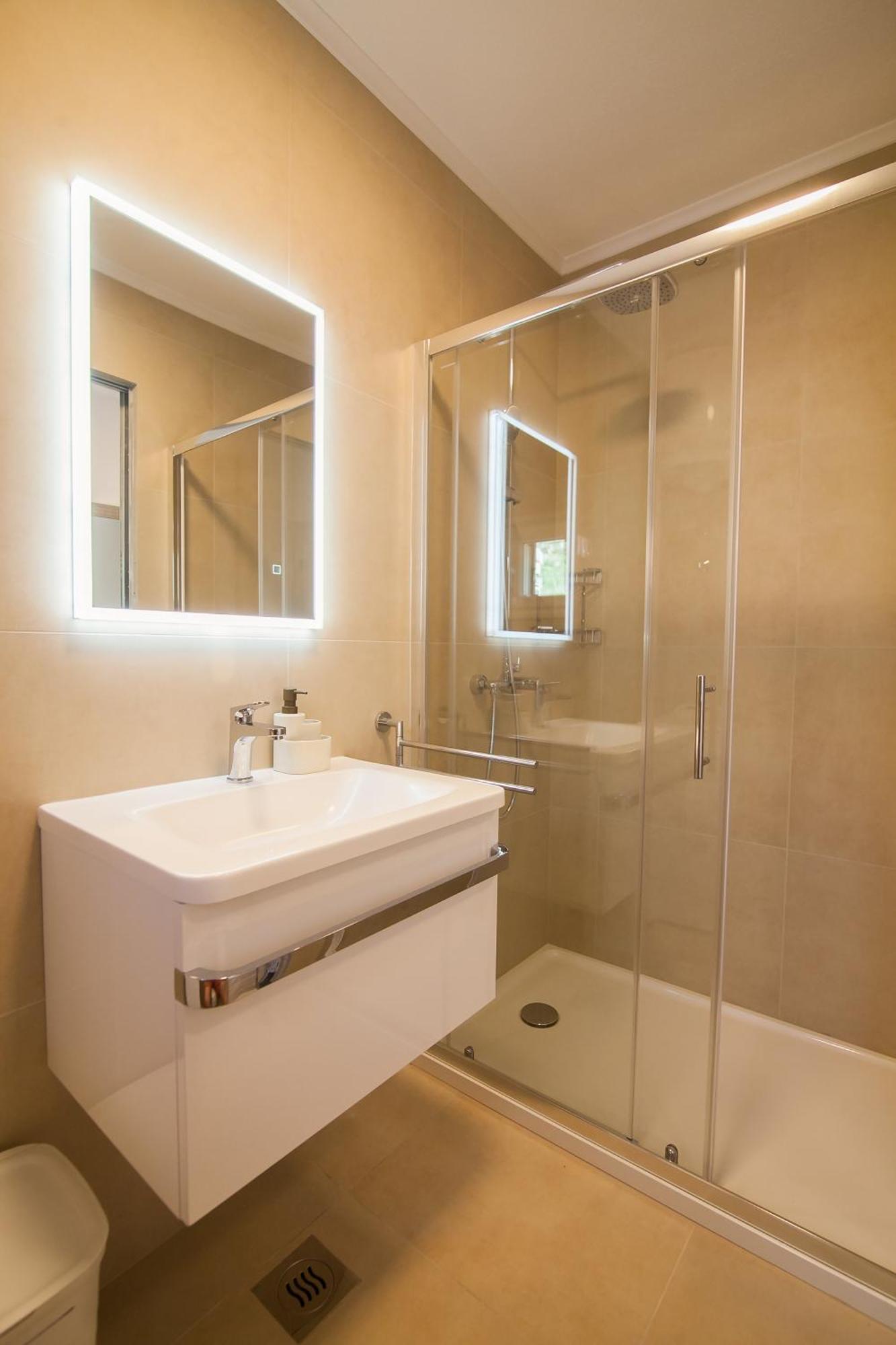 Sirius Apartments Бол Екстер'єр фото