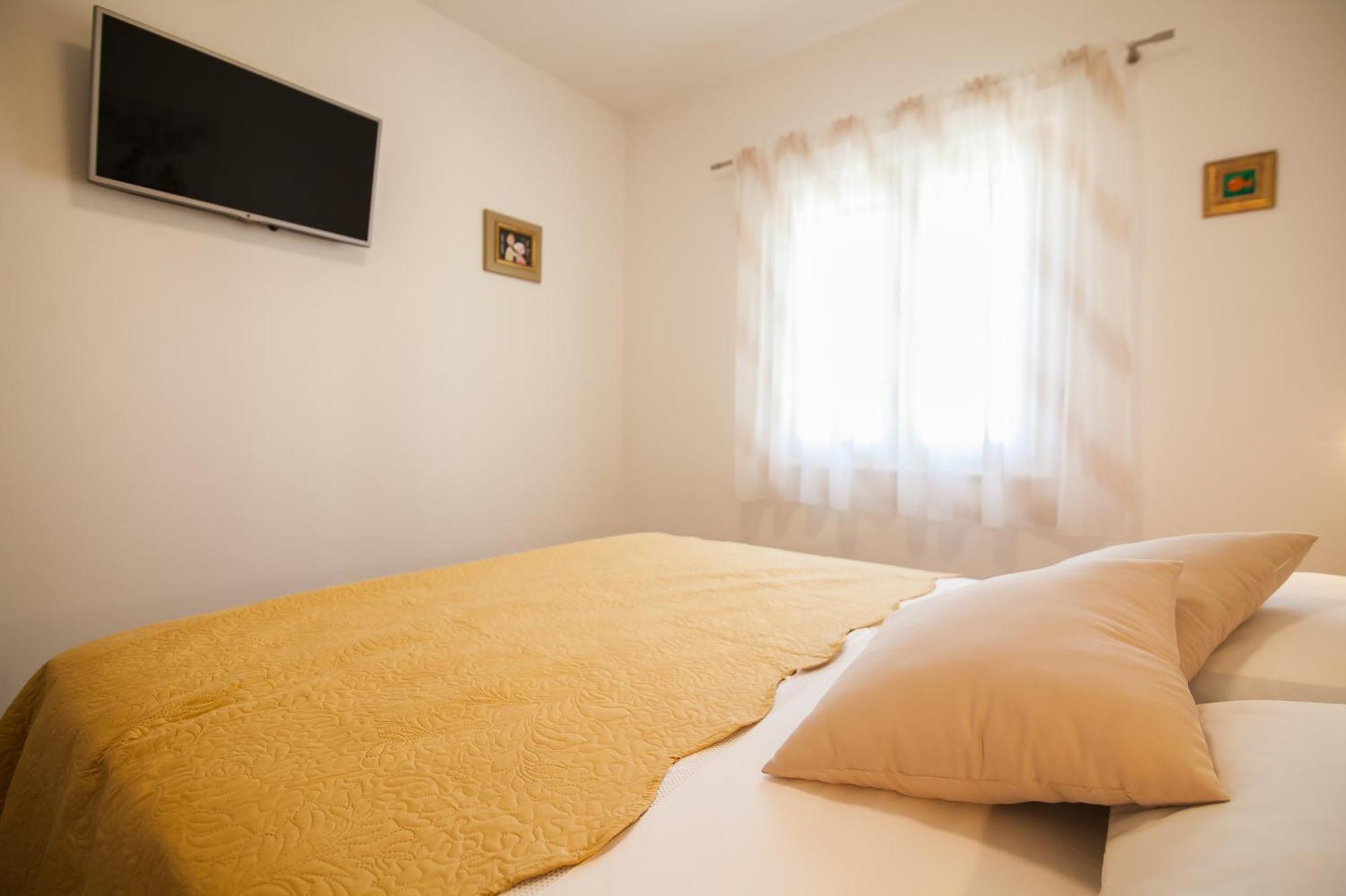 Sirius Apartments Бол Екстер'єр фото