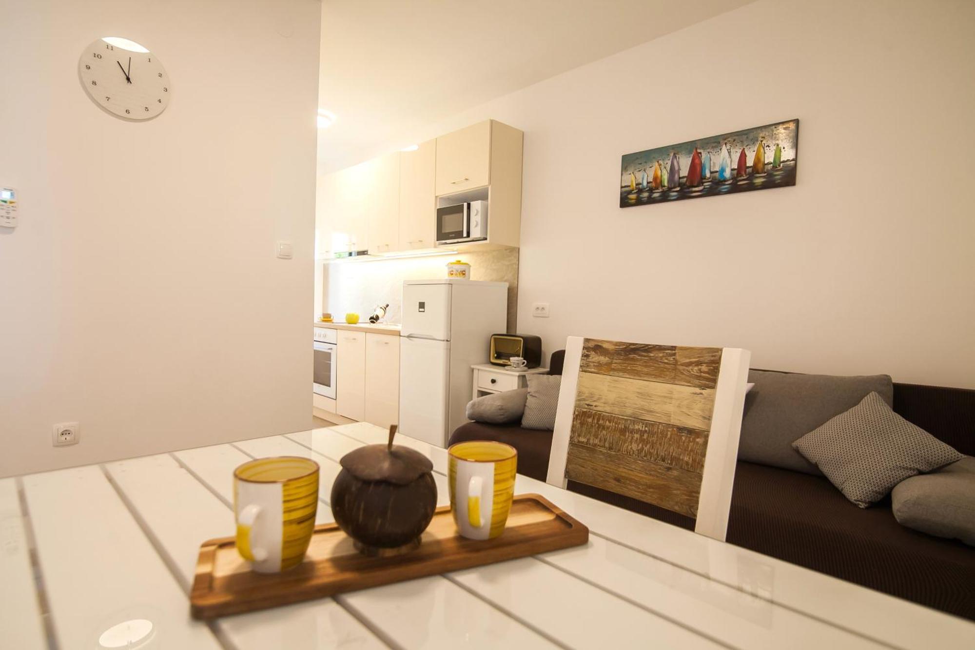 Sirius Apartments Бол Екстер'єр фото